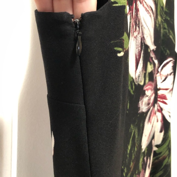Calvin Klein size 14 black with large floral/ burgundy/white. P to P 22 L 40 - Picture 4 of 6